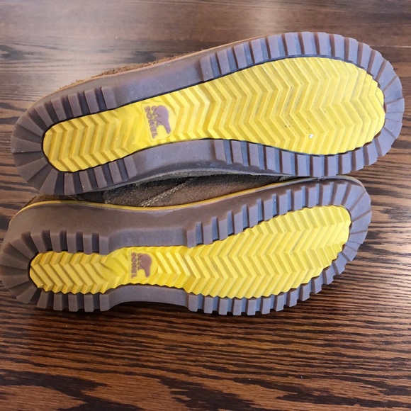 Sorel boots - Picture 7 of 12